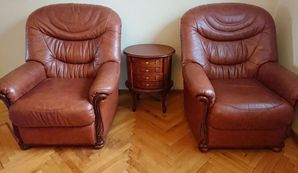 Mobilier Комплект: кресла из натуральной кожи и тумба
-...