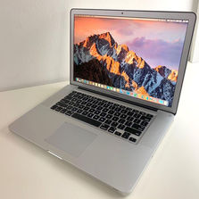 Laptop-uri MacBook pro 2011 i7/8GB/256GB/Garantie!
------...