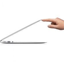 Laptop-uri Apple MacBook Air 13 cu procesor Intel Dual Cor...