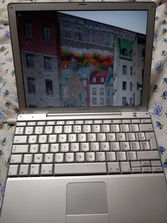 Laptop-uri PowerBook G4
------
Merge bine
------
Tip o...
