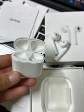 Accesorii AirPods (2nd Generation)
------
Airpdos 2 , f...