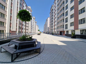 Centru Apartament cu 2 camere, 66 m², Buiucani, Chișin...