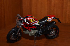 Jucarii Фото 1 - Ducati Monster масштаб 1:12 - 200 лей...