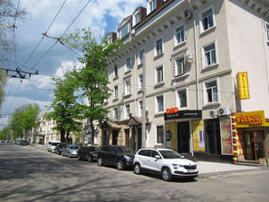 An sau mai mult Сдаю в центре Кишинева, на пешеходной улице, у ...