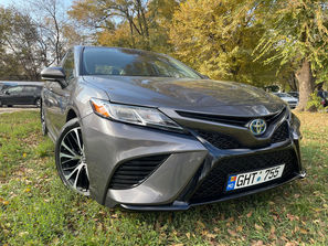 Camry Toyota Camry
------
MIJLOCUL DE TRANSPORT POA...