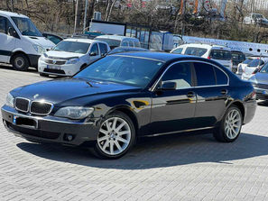 Seria 7 (Toate) BMW 7 Series
------
Automobilul este in stare...