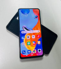 Samsung xiaomi redmi note 11 pro
------
stare buna,te...