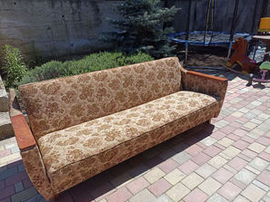 Mobilier Divan
------
Stare buna livrare gratuita
---...