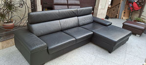 Mobilier Coltar
------
PIELE naturala.
Starea ideala
...