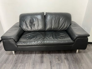 Mobilier Продам кожаный диван
------
Продам кожаный ди...