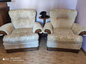 Mobilier Vind doua fotolii 1500 lei bucata
------
Vind...