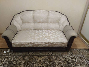 Mobilier Продаю диван.
------
Б/у. В отличном состояни...