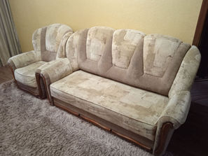 Mobilier Продается комплект мягкой мебели: диван+ кресла...