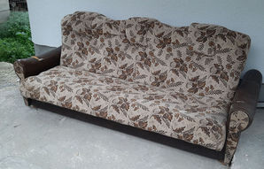 Mobilier Divan
------
Spre vinzare la maina a doua :Di...