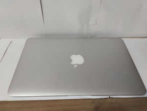 Laptop-uri Macbook Air ( 11-inch) Mid 2011
------
Techno...