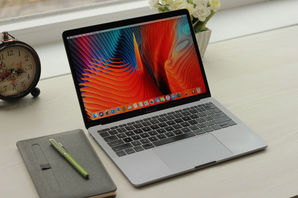 Laptop-uri MacBook Pro 13 Retina 2017 (Core i5 7360u/8Gb R...