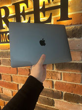 Laptop-uri MacBook Pro(2020)
------
Starea foarte buna
...