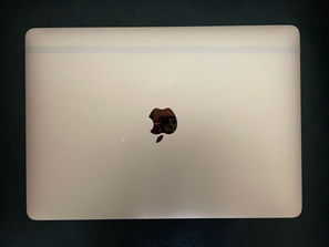 Laptop-uri MacBook AIR 8gb/256gb SSD 2020 года. Бельцы !!!...