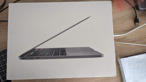 Laptop-uri MacBook Pro 2020 Touchbar + TouchID 1TB
------...