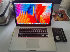 Laptop-uri MacBook Pro 15
------
Lucreaza perfect, monta...