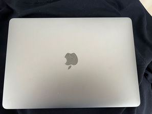 Laptop-uri Apple MacBook Air 13-inch 2018 отличный
------...