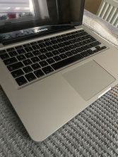 Laptop-uri MacBook pro
------
Starea ideală.
------
Ti...