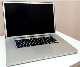 Laptop-uri MacBook Pro 17 i7 / 8Gb / 256 Gb
------
MacBo...