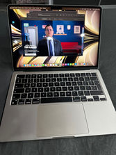 Laptop-uri Продам Macbook air M2 starlight новый, 3 цикла ...
