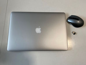 Laptop-uri MacBook Pro (Retina, 15-inch, Late 2013)
-----...