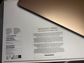 Laptop-uri MacBook Air 8GB of RAM, and 256GB SSD
------
...