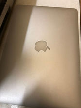 Laptop-uri MacBook Air 2012 ( 13-inch, i5, 4GB Ram, 250GB)...