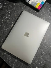 Laptop-uri MacBook Pro 13 TouchBar - Silver, 256gb, 2019(2...