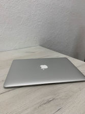 Laptop-uri MacBook Air (13 inch) 2015 256GB
------
Vând ...