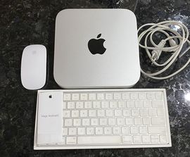 Calculatoare de masa Mini mac
------
Tasta si mouse-ul cadou 
La ...