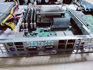 Calculatoare de masa Продам сервер Intel Xeon E3 1280v2 - 16 GB RAM ...