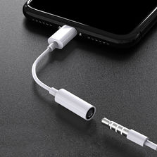 Accesorii Продам новые Адаптер Lightning - 3.5 mm apple
...