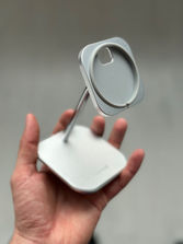Accesorii iPhone Stand MagSafe Charger - din Aluminiu
--...