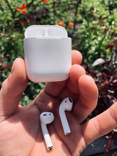 Accesorii AirPods 2
------
Stare la carcasa 8/10 
Star...