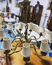 Iluminat Candelabru/lustra din bronz
------
Candelabru...