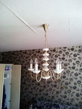 Iluminat lustre, lampi, plafoane, bra
------

------
...