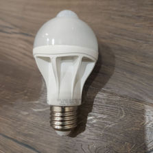 Iluminat Лампа с датчиком lampa economa noua
------
Но...