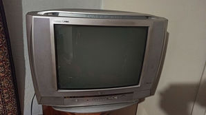 Televizoare Sharp&lt; Lg
------
pO 300-350 LEI
Starea ideal...